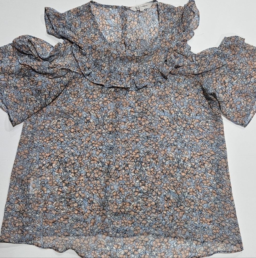 BCBG Generation Ruffle cold shoulder top size S - Picture 4 of 6